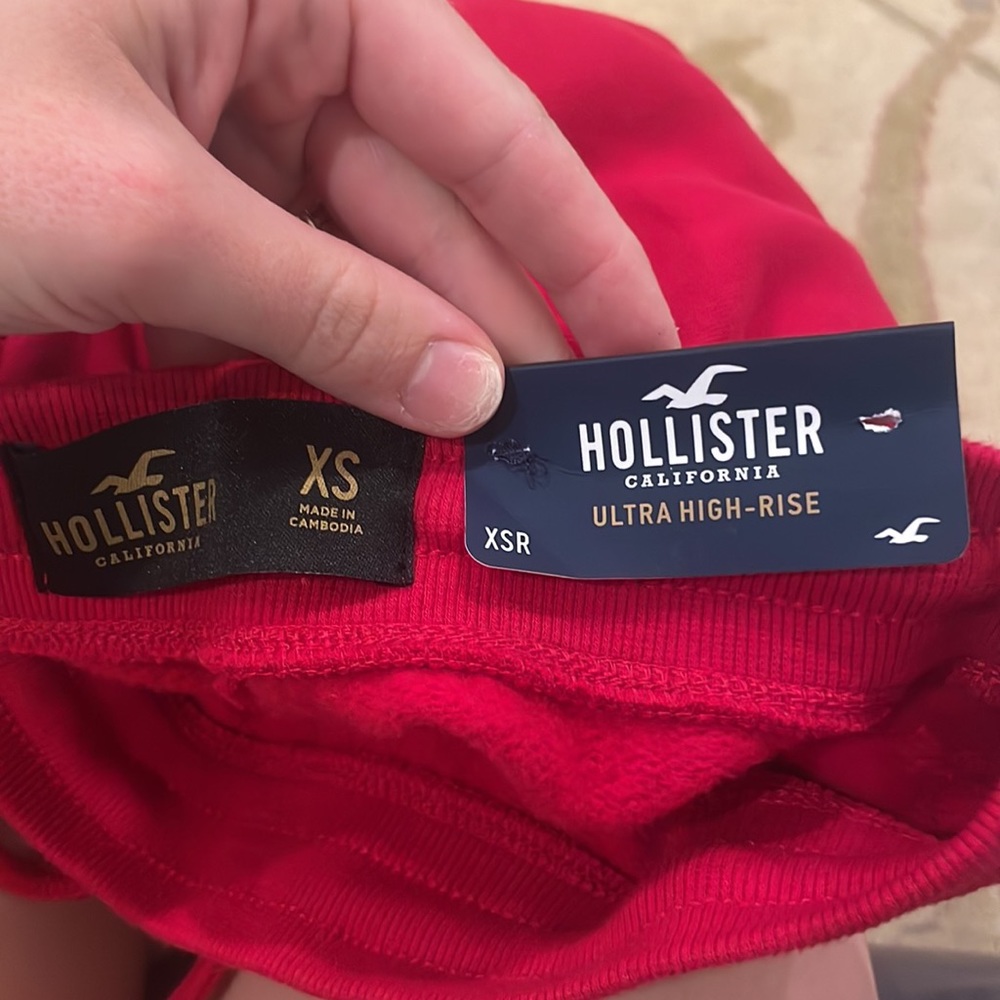 Hollister ultra high-rise sweatpants - red flare Xs - Picture 3 of 5
